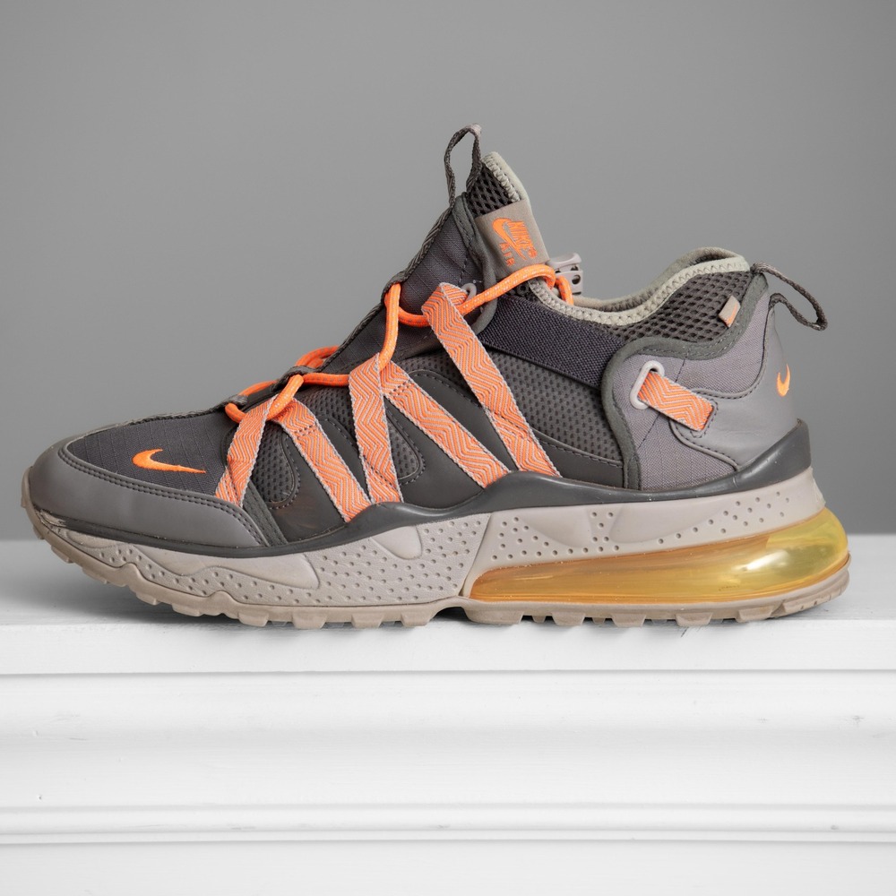 Nike Air Max 270 Bowfin Mens 11.5 Total Orange Sneakers Athleisure